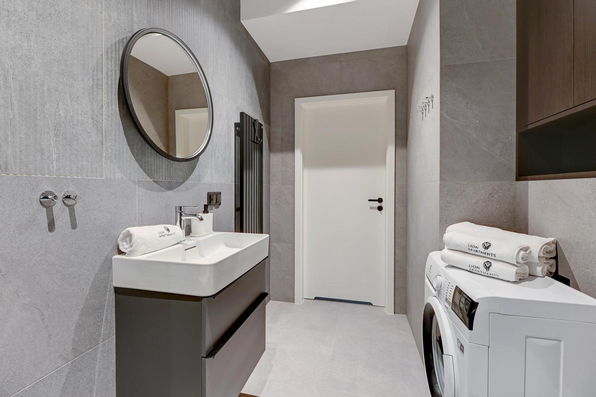 Scala 60D City Center Apartments With Parking By Lion Apartments Gdańsk Zewnętrze zdjęcie